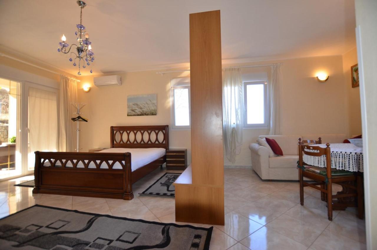 Sorici Apartments Luaran gambar