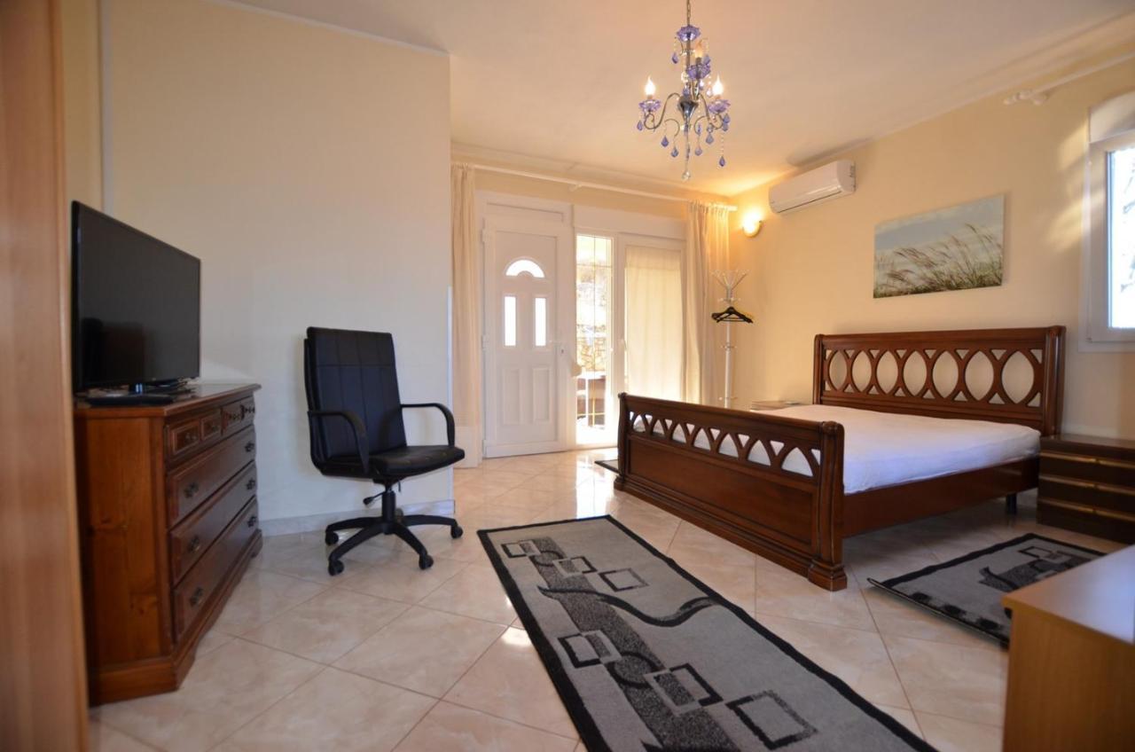 Sorici Apartments Luaran gambar